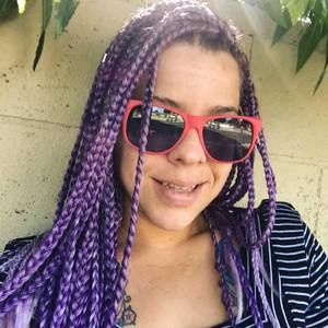 Meet your Posher, Kendra